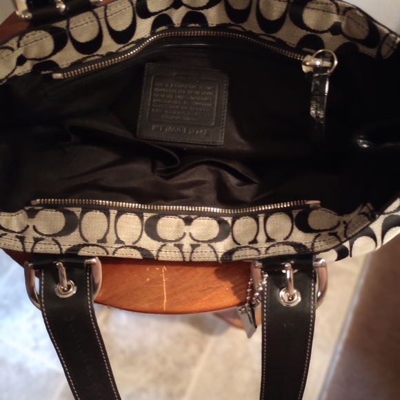 Coach logo canvas - Picture 2 of 7